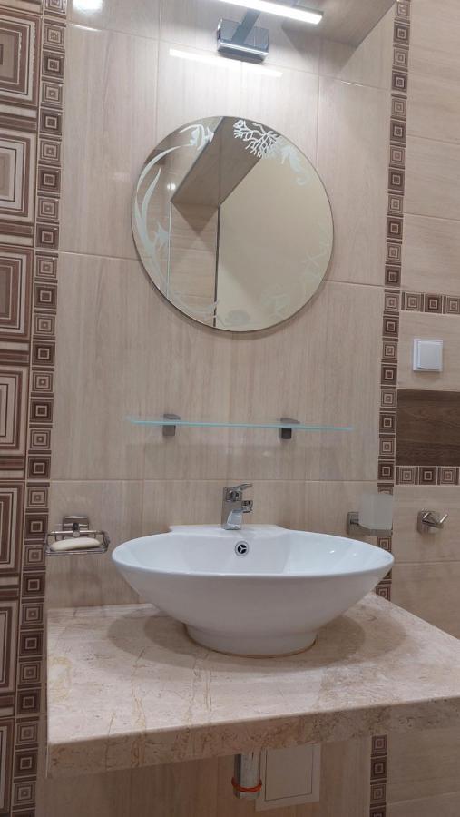 וארנה Апартамент Pink & Blue - 2Bdr With Balcony - Wi-Fi מראה חיצוני תמונה