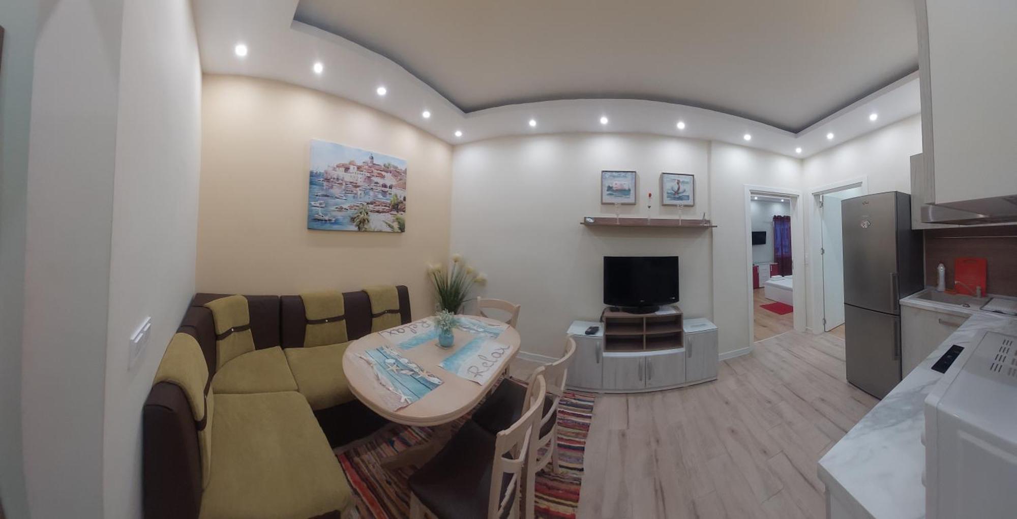 וארנה Апартамент Pink & Blue - 2Bdr With Balcony - Wi-Fi מראה חיצוני תמונה