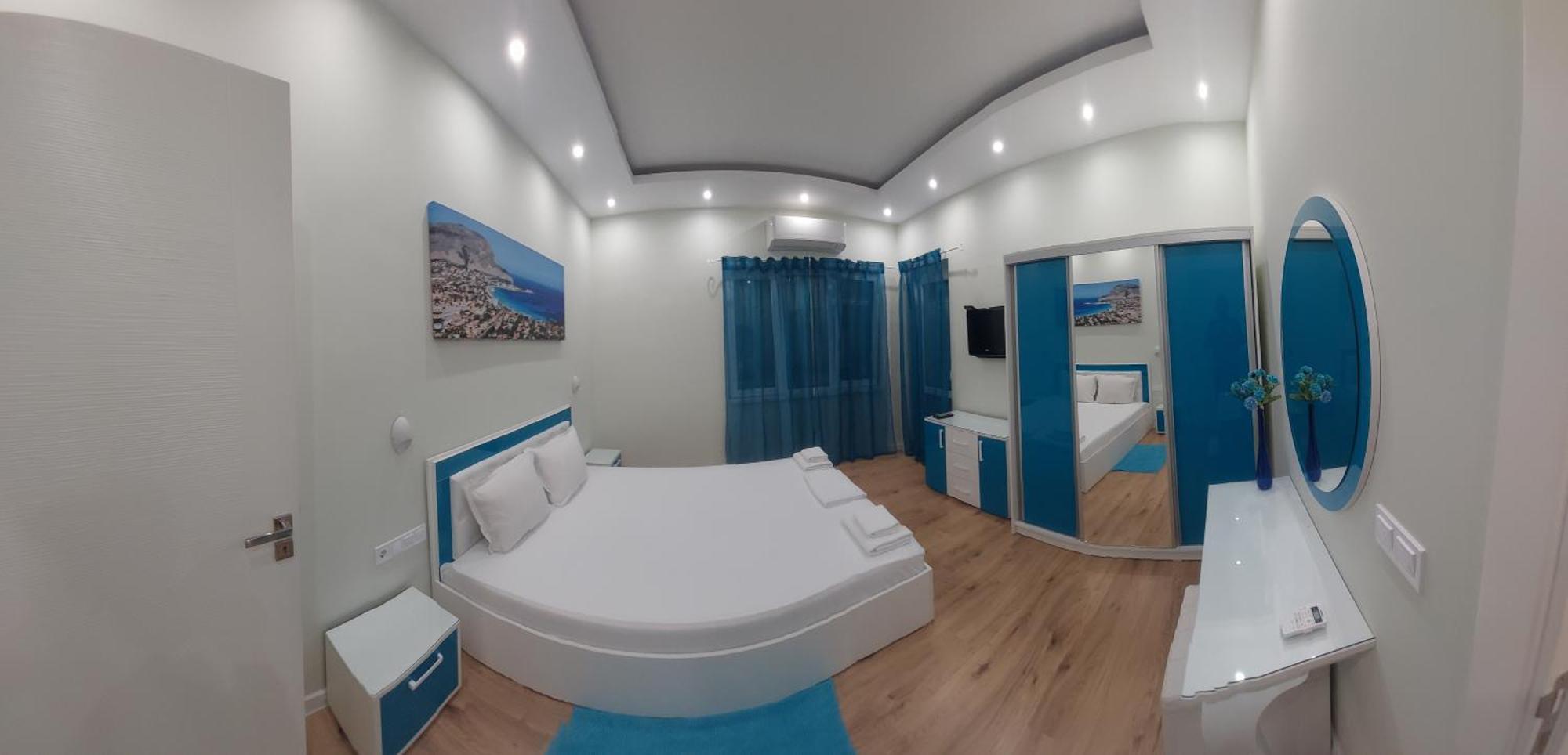 וארנה Апартамент Pink & Blue - 2Bdr With Balcony - Wi-Fi מראה חיצוני תמונה