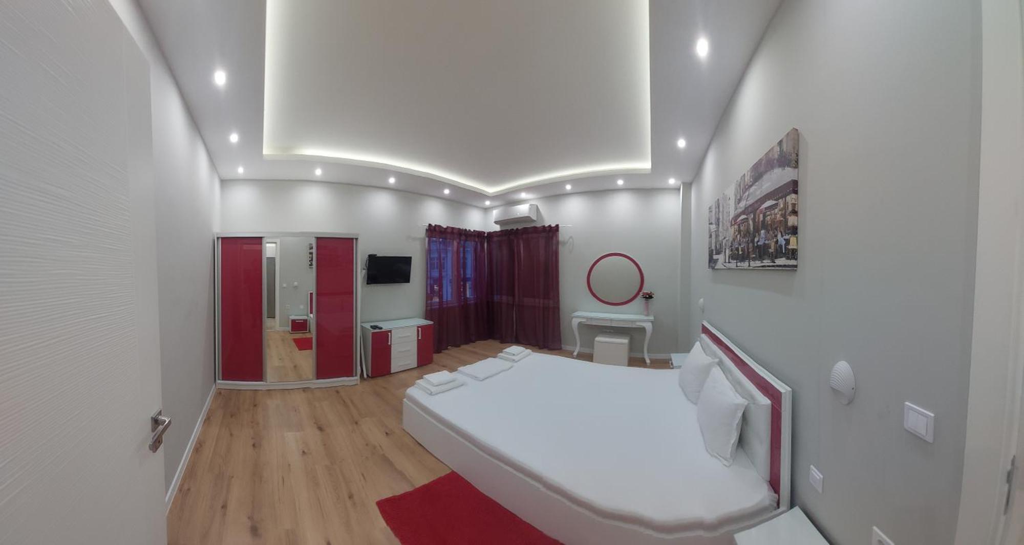 וארנה Апартамент Pink & Blue - 2Bdr With Balcony - Wi-Fi מראה חיצוני תמונה