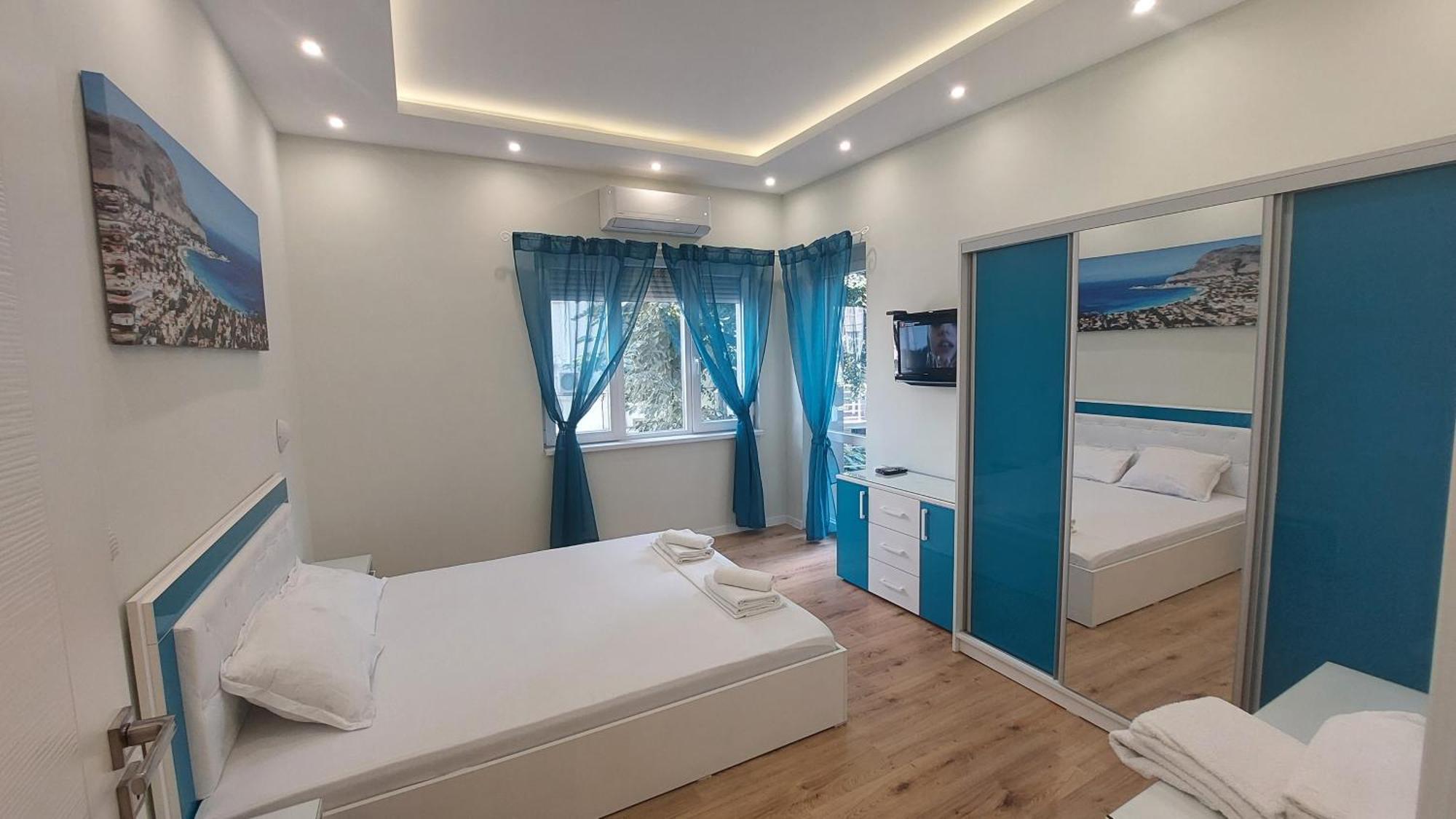 וארנה Апартамент Pink & Blue - 2Bdr With Balcony - Wi-Fi מראה חיצוני תמונה